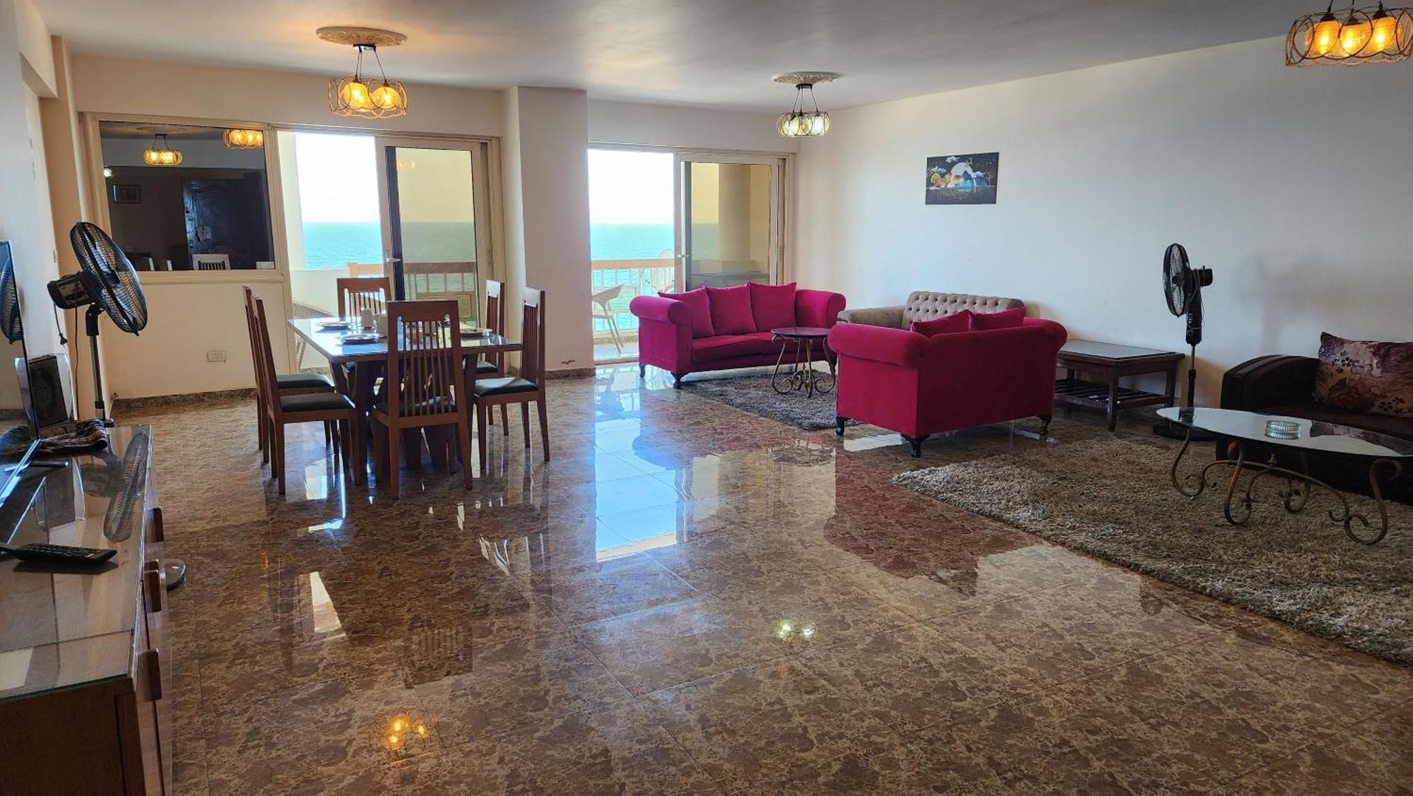 Midpoint Sea View - Families Only Apartment Alexandria Room photo